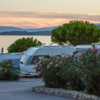 Die besten Rabattangebote & Sparmöglichkeiten für Camper im Frühjahr