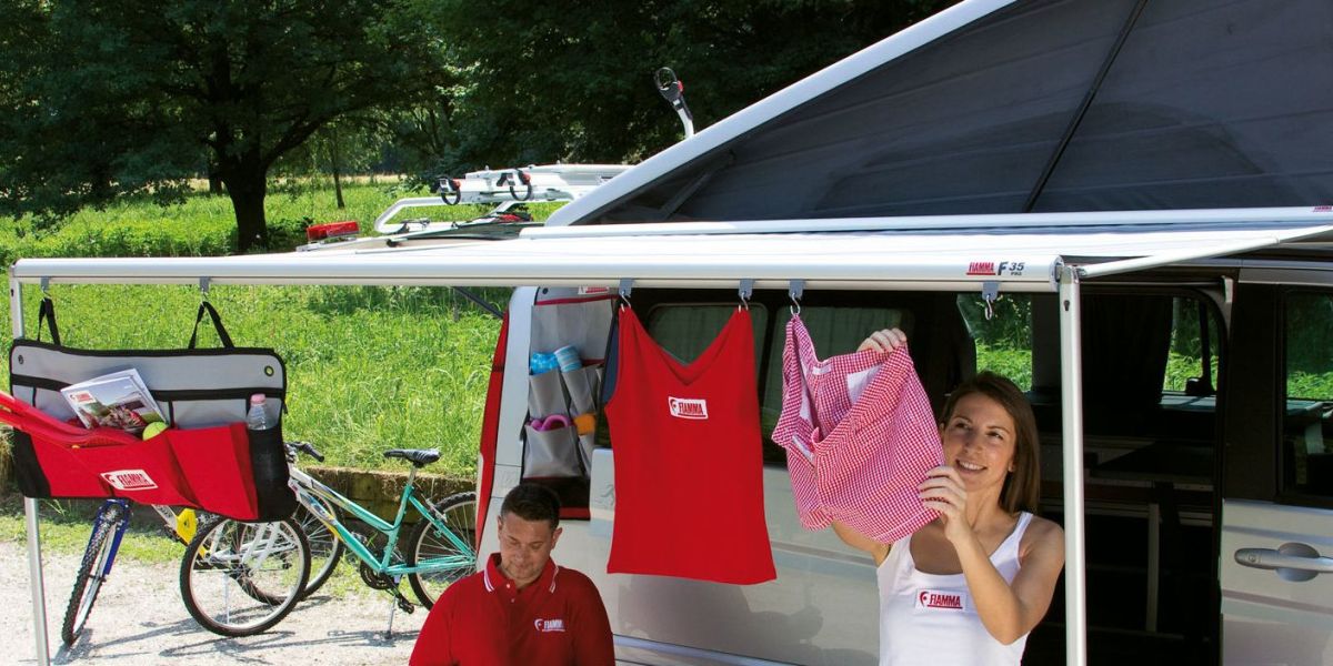 Markisen für den Campingbus: Sonnenschutz sinnvoll optimieren