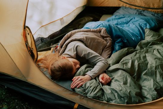 Erholsam schlafen im Zelt