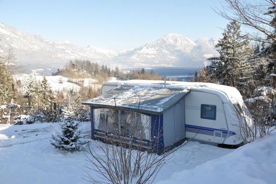 10 perfekte Plätze für Wintercamping außerhalb Deutschlands