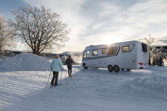 11 perfekte Campingplätze für Skifahrer