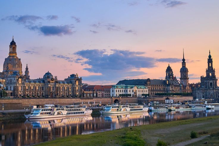 Wasser, Schiffe und historische Architektur: Dresden eignet sich ideal für einen Urlaub zu zweit.